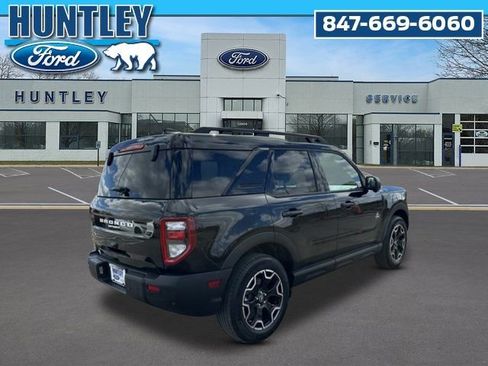Used 2025 Ford Bronco Sport Outer Banks w/ Outer Banks Tech Package+ AWD/4WD image 5