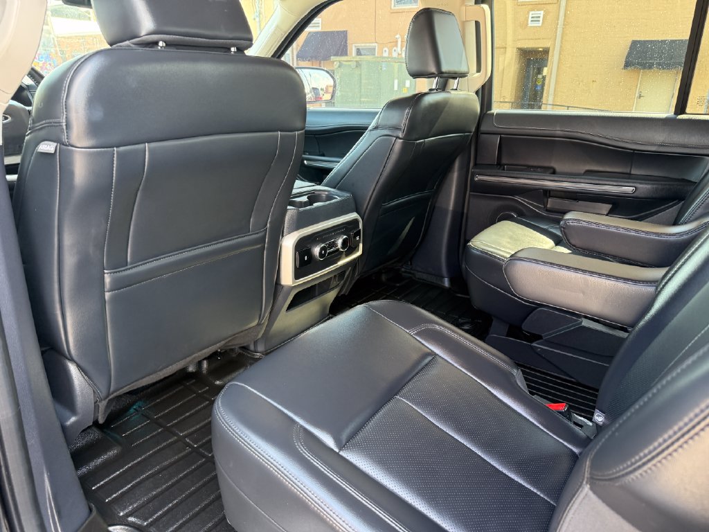Used 2024 Ford Expedition Max XLT AWD/4WD image 4