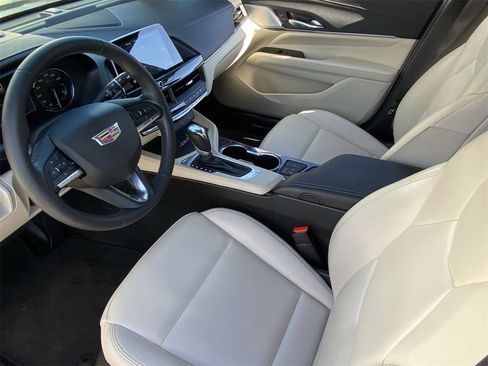 Certified 2022 Cadillac CT4 Luxury w/ Sun And Sound Package image 19