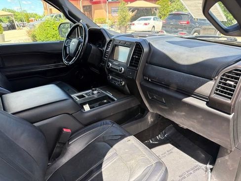 Used 2019 Ford Expedition Max Limited RWD image 30