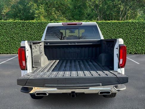Used 2024 GMC Sierra 1500 SLT w/ SLT Premium Package image 8