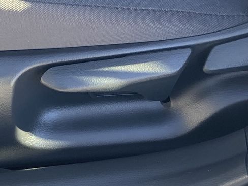 Certified 2025 Toyota Prius LE image 28