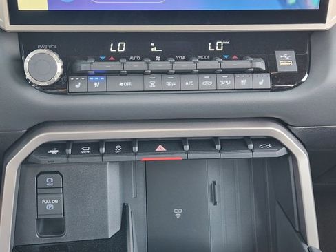 New 2026 Toyota Tundra Platinum image 14