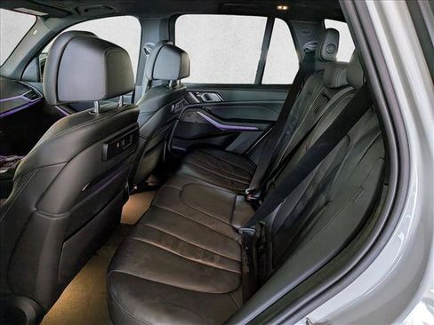Used 2019 BMW X5 xDrive40i w/ Luxury Seating Package AWD/4WD image 19