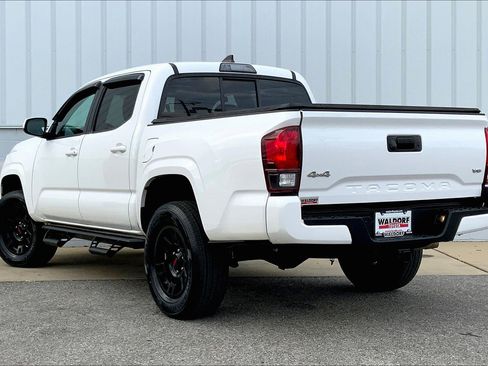 Used 2019 Toyota Tacoma SR AWD/4WD image 12