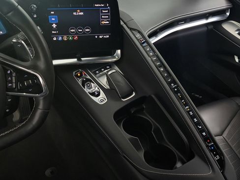 Used 2020 Chevrolet Corvette Stingray Preferred Conv w/ 2LT Preferred Equipment Group RWD image 18
