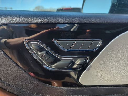 Used 2021 Lincoln Aviator Reserve w/ Equipment Group 201A image 31