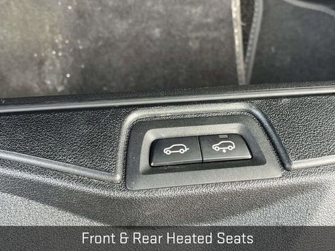 Used 2022 BMW X7 M50i w/ Executive Package image 25