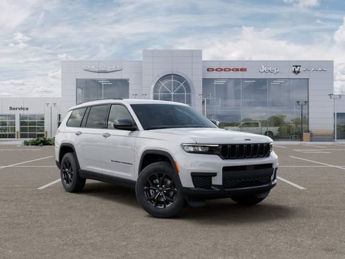 New 2025 Jeep Grand Cherokee L Laredo image 5