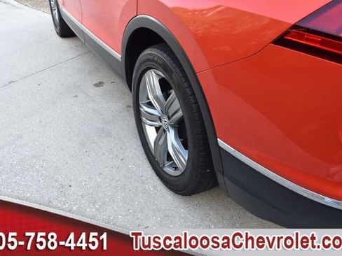 Used 2019 Volkswagen Tiguan SEL Premium AWD/4WD image 18