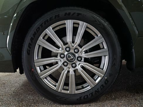 Used 2026 Lexus LX 700h Ultra Luxury image 40