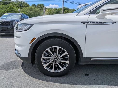 Used 2023 Lincoln Nautilus Reserve AWD/4WD image 25