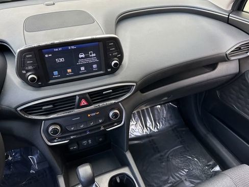 Used 2019 Hyundai Santa Fe SE image 16