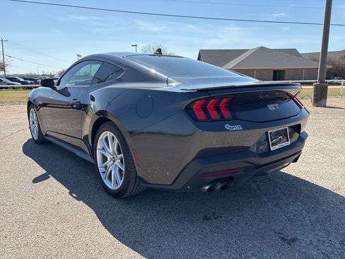 Used 2024 Ford Mustang GT Premium image 4