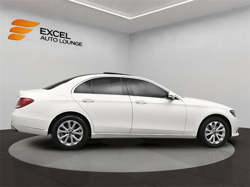 Used 2018 Mercedes-Benz E 300 4MATIC image 6