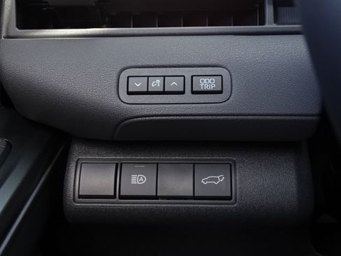 New 2026 Toyota C-HR AWD/4WD image 30