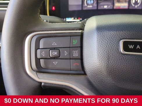 Used 2025 Jeep Wagoneer L Series II AWD/4WD image 21