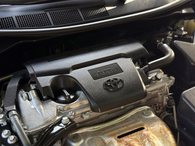 Used 2016 Toyota Camry SE FWD image 39