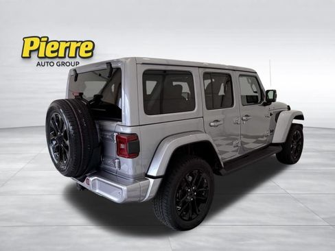 Used 2021 Jeep Wrangler Unlimited Sahara AWD/4WD image 9