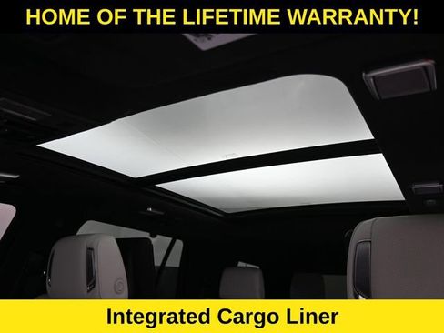 Used 2025 Cadillac Escalade Sport Platinum w/ LPO, Floor Liner Package AWD/4WD image 42