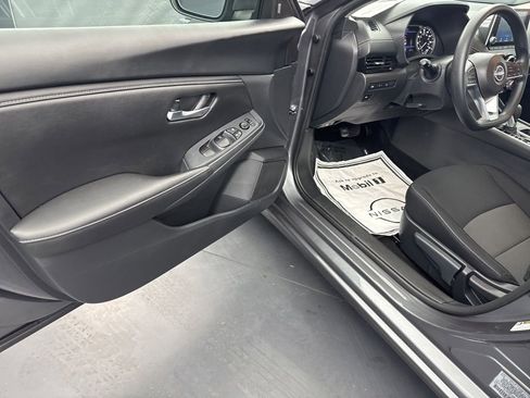 Used 2025 Nissan Sentra SV FWD image 29