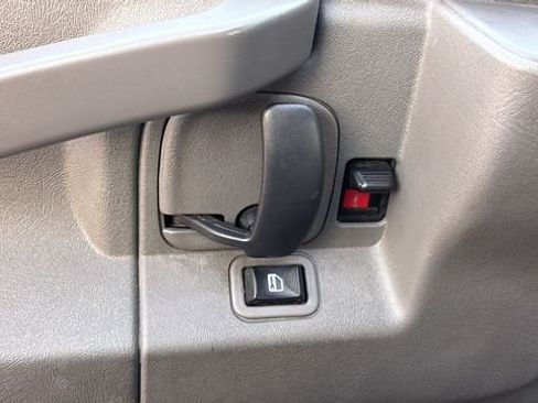 Used 2020 Chevrolet Express 3500 Extended w/ Power Convenience Package RWD image 10