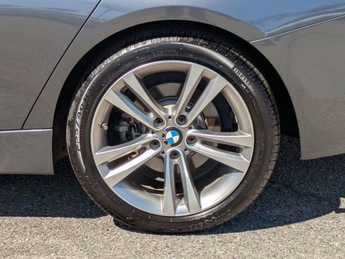 Used 2017 BMW 330i Sedan image 9