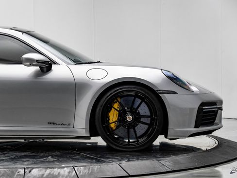 Used 2021 Porsche 911 Turbo S image 25