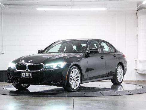Certified 2023 BMW 330i Sedan w/ Driving Assistance Package RWD image 3