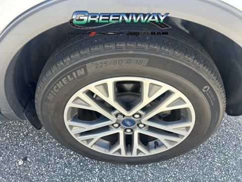 Used 2020 Ford Escape SEL AWD/4WD image 4