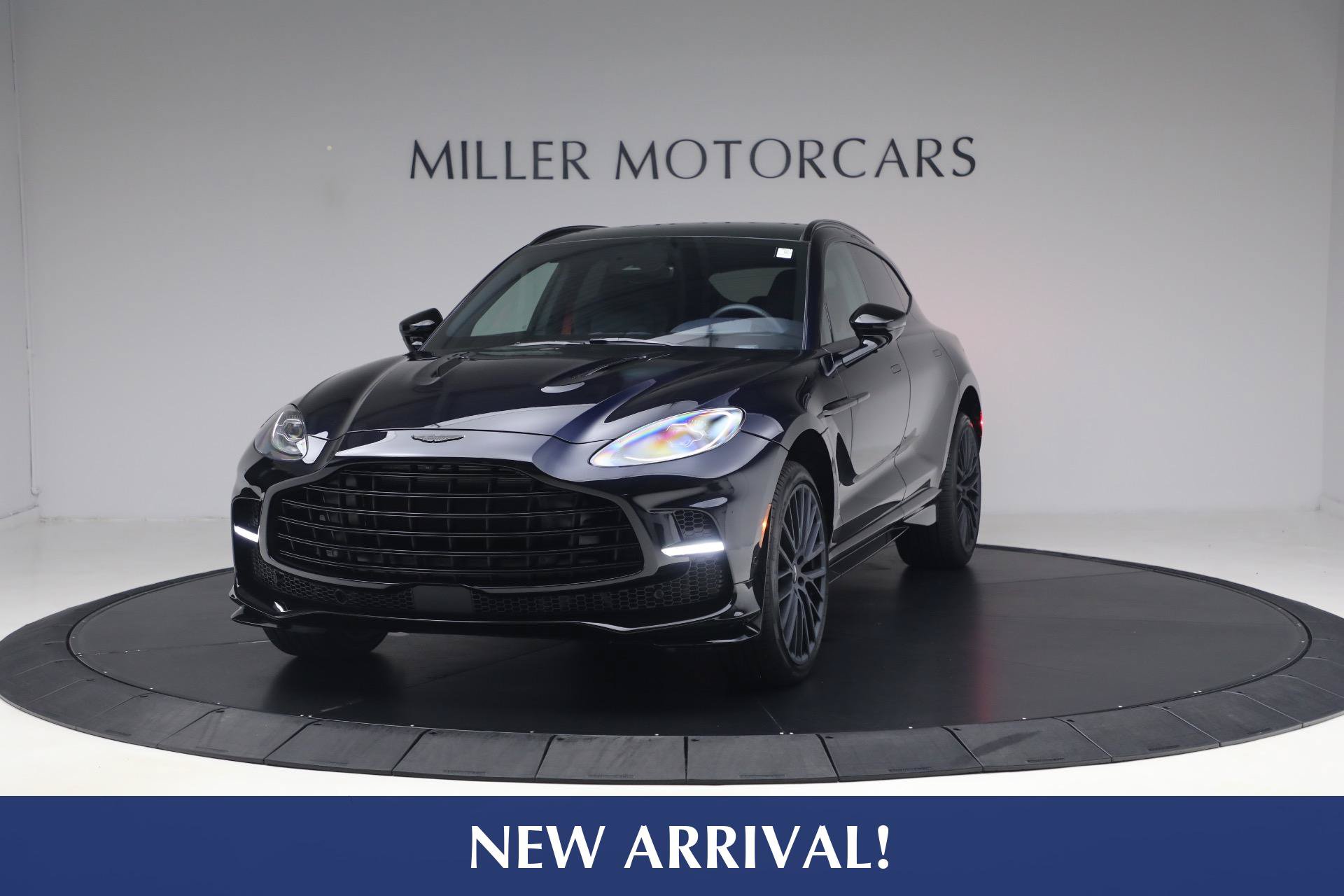 Used 2025 Aston Martin DBX 707 AWD/4WD image 1