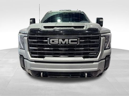 Used 2024 GMC Sierra 2500 AT4 w/ AT4 Premium Plus Package image 2