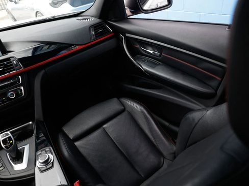 Used 2013 BMW 335i Sedan image 23