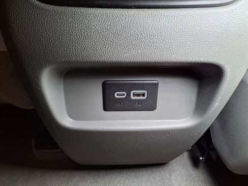 Certified 2025 Cadillac XT5 Premium Luxury image 16