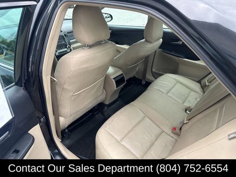 Used 2013 Toyota Camry LE image 11