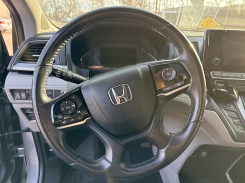 Used 2018 Honda Odyssey EX-L image 15