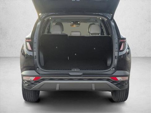 Used 2023 Hyundai Tucson Limited image 6