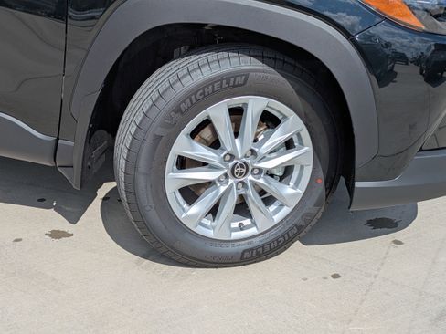 New 2026 Toyota Corolla Cross LE image 9