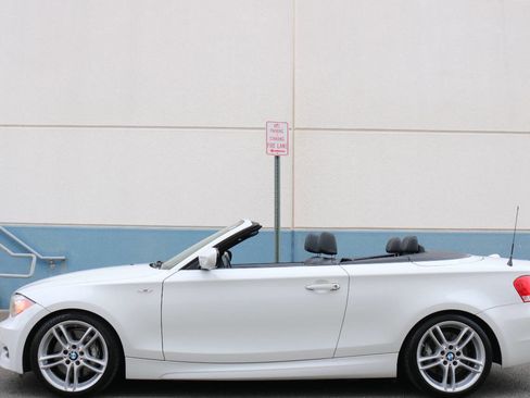 Used 2013 BMW 135i Convertible image 15