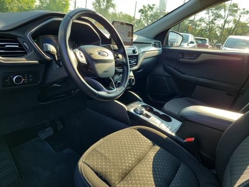 Used 2024 Ford Escape Active AWD/4WD image 19