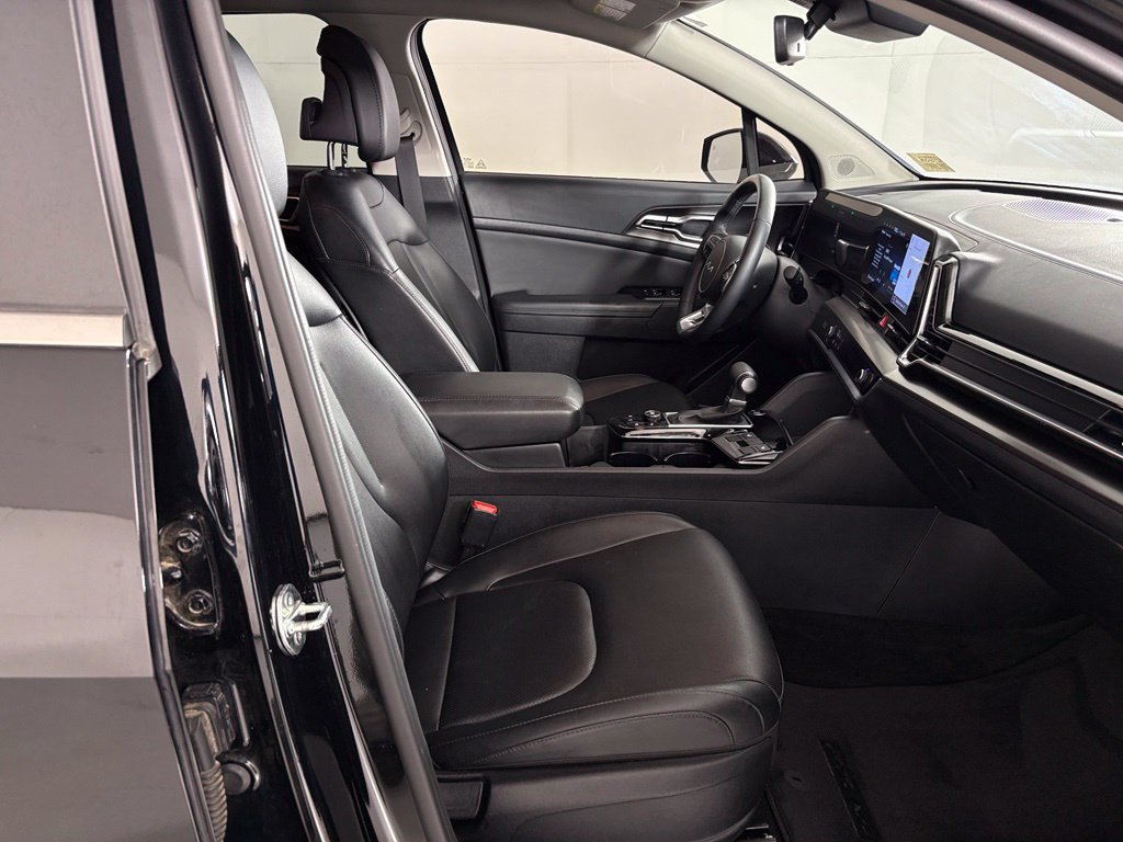 Used 2024 Kia Sportage EX FWD image 43