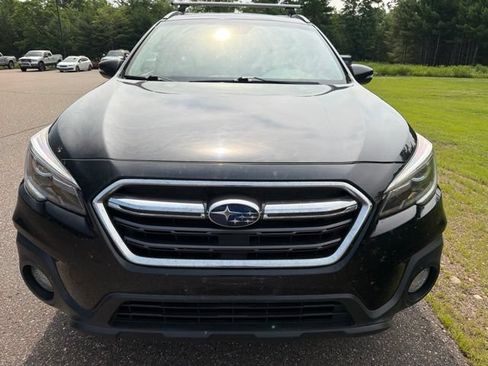 Used 2019 Subaru Outback 3.6R Touring w/ Popular Package #3A AWD/4WD image 2