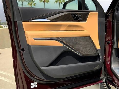 New 2025 Cadillac Escalade IQ Luxury 2 image 11