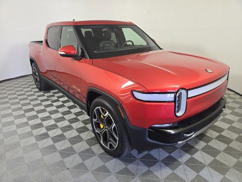 Used 2023 Rivian R1T Adventure image 7