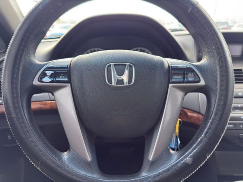 Used 2011 Honda Accord EX image 16