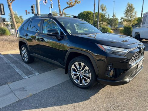 Used 2022 Toyota RAV4 XLE Premium FWD image 1