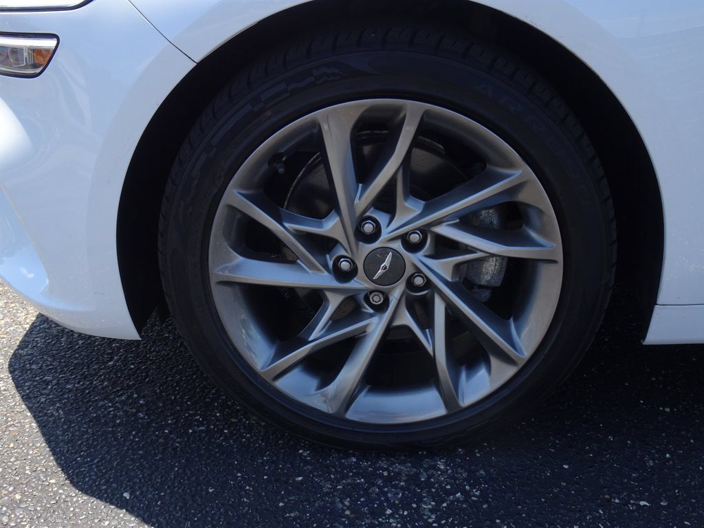 Used 2022 Genesis G70 2.0T AWD/4WD image 27