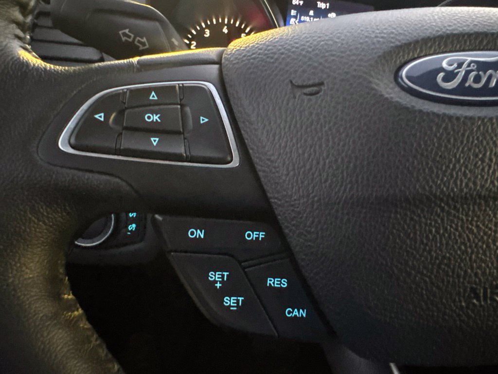 Used 2017 Ford Escape Titanium AWD/4WD image 23