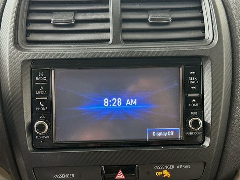 Used 2018 Mitsubishi Outlander Sport ES image 19