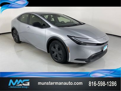 Used 2023 Toyota Prius LE